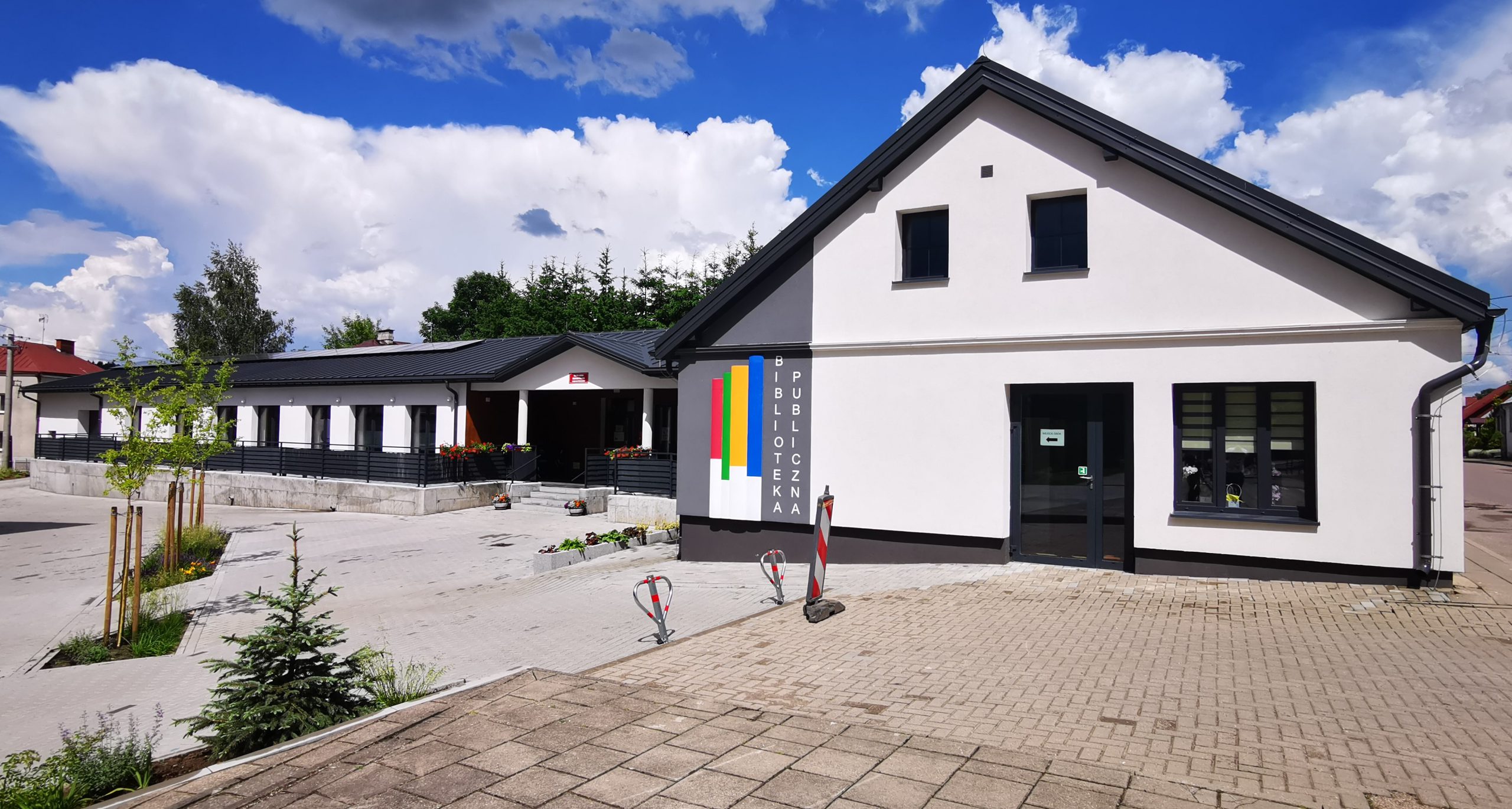 Adaptacja budynku do pełnienia funkcji Biblioteki Publicznej w Dąbrowie Białostockiej